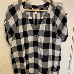 Black and white checkered top